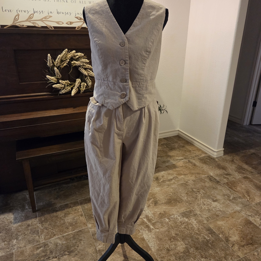 Women's Beige Vest and Pants Set